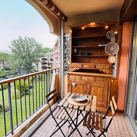 Apartman F2 Dans Avec 3 Piscines