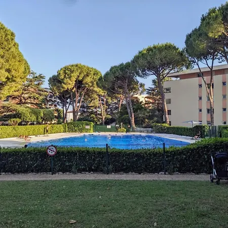 F2 Dans Avec 3 Piscines アパート *